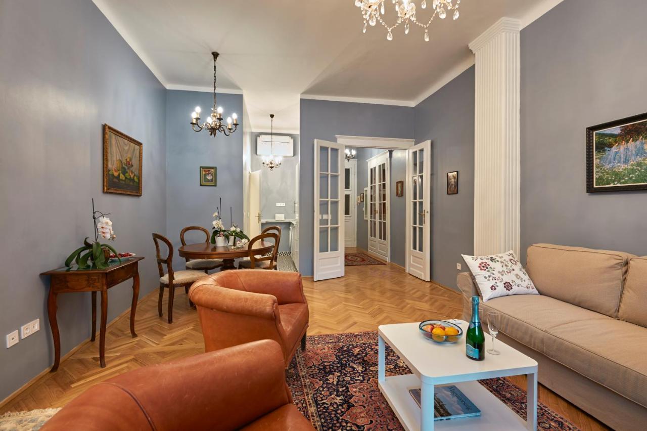Schieszl Apartments 2 Budapest Luaran gambar