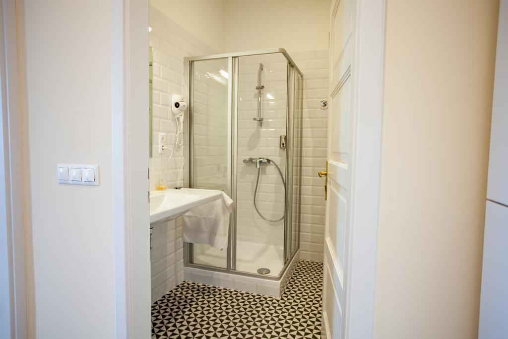 Schieszl Apartments 2 Budapest Luaran gambar