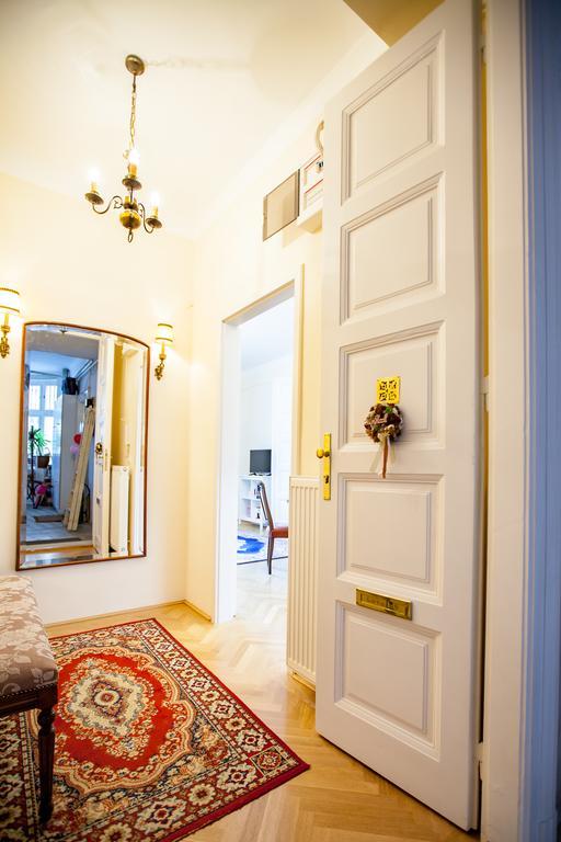 Schieszl Apartments 2 Budapest Luaran gambar